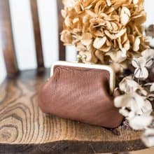 大人の鹿革がま口財布 / チョコ