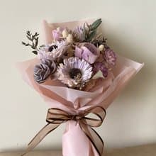 畢業花束.太陽花花束.情人節花束.索拉花束.紫色花束.花禮.求婚花