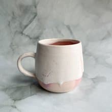 草莓牛奶。手工陶瓷馬克杯 咖啡杯 茶杯 陶杯 對杯 母親節禮物