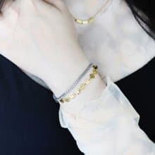 美式不對稱微笑手鍊 316L醫療鋼 / 金色 笑臉