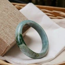 Burmese Jade Bangle Kin Bo Xiang Green with Green Tints Jadeite A Inner 53.2 mm