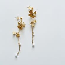 フレアフラワー チェーンピアス(イヤリング)