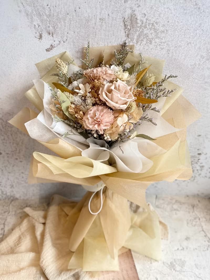 母親節花束 大地母親永生康乃馨花束 永生花束 母親節禮物 附提袋