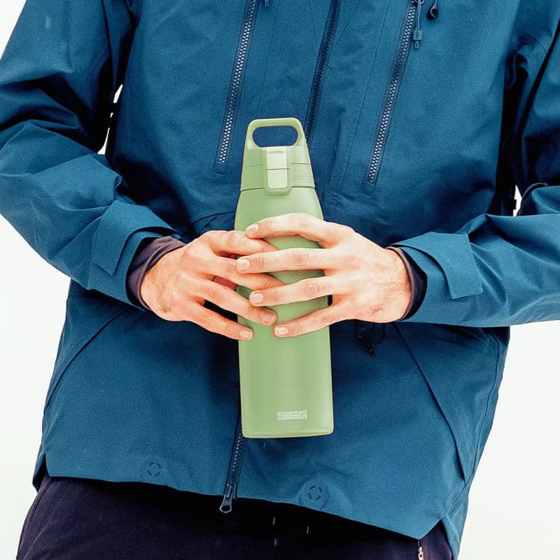 瑞士百年 SIGG Shield 超輕量彈蓋保溫瓶 1000ml