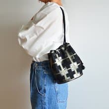 残り1点  2way イタリア製モヘア混 チェックラメ ポシェットマリン　ブラック×ゴールド