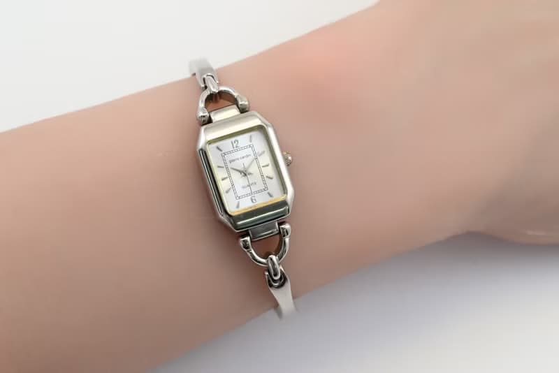 pierre cardin ピエールカルダン 女性用腕時計 クォーツ PC4159WS シルバー文字盤 スクエア  手錶 古董錶 復古手錶