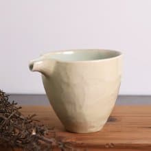 天青梅灰茶盅