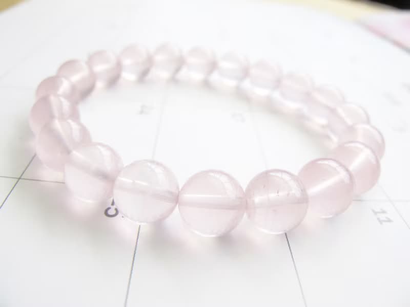 粉晶9.5mm【粉粉系】好人緣加持 愛情天然石系列 原件寄出