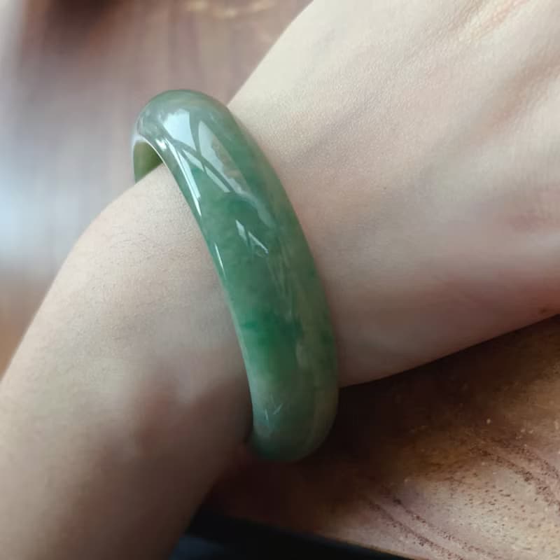 飄綠花翡翠手鐲 | 18圍 | 天然緬甸玉翡翠A貨 | 送禮