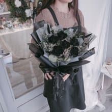 黑玫瑰永生花束(6朵)