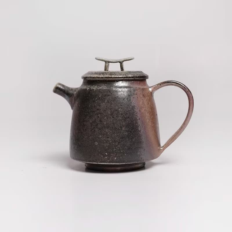 明芽窯 l 柴燒落灰鳥居金彩後手壺 茶壺 壺 陶壺 蒐藏品 H4