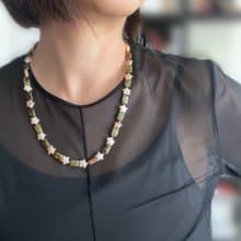 グリーン染めレクタングルの淡水パールとほんのりピンクスターのパールのチョーカー&ブレスレット