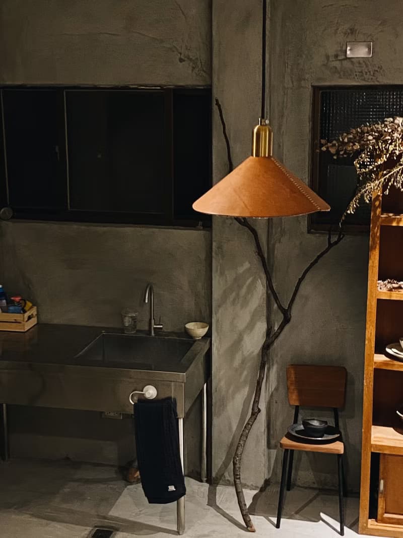 半伴吊燈組 皮革燈罩 /義大利真皮手工縫製 / 床頭餐桌咖啡廳愛用