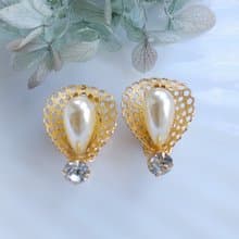 Vintage Jewelry 西洋古董飾品 立體 高領 簍空仿珠 夾式耳環