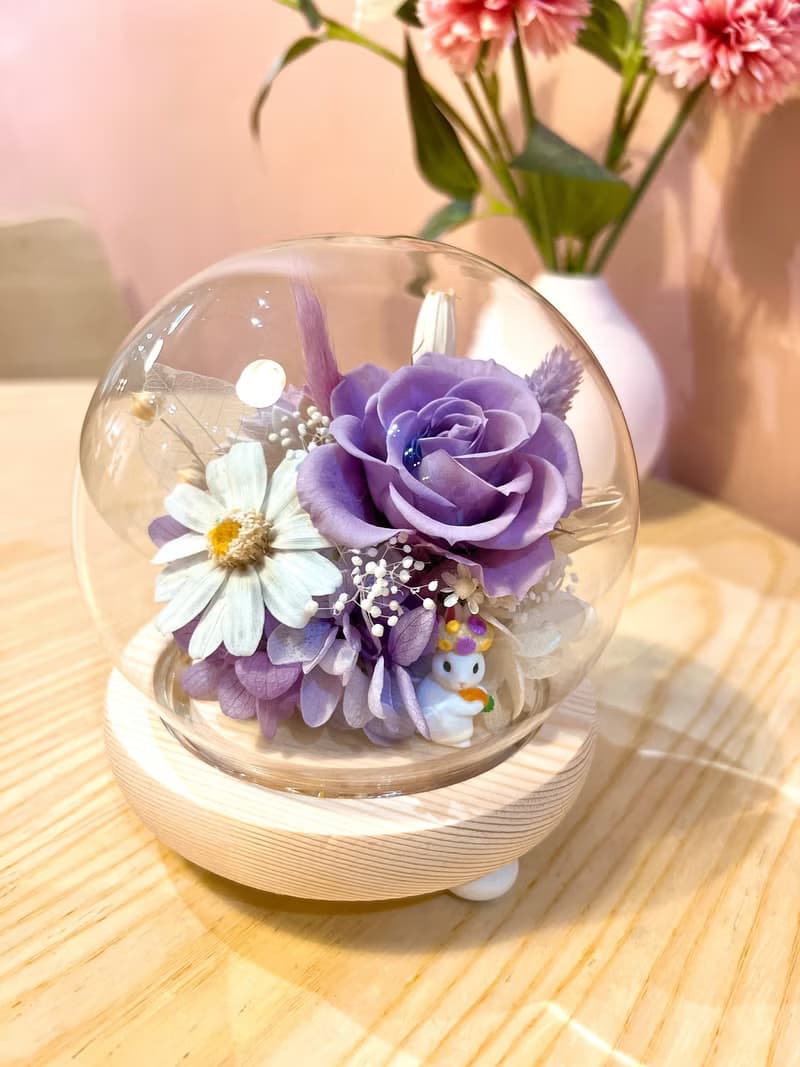 兔子與花冠/永生花/乾燥花/夜燈/玻璃盅/玻璃罩