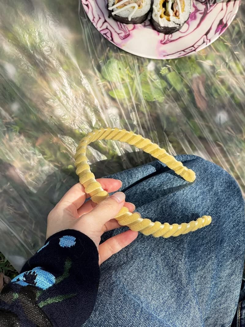 SoftServe柔軟供應  奶黃蛋捲海鹽巧克力螺旋意面 手工繞線髮箍