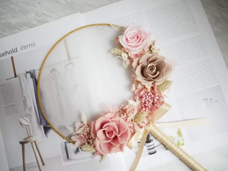 中式團扇捧花【溫柔粉杏】不凋花/永生花/旗袍/秀禾服/宮扇/不凋