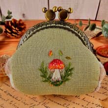 蘑菇刺繡口金包no.5