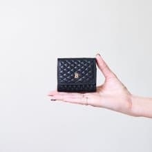 Vintage Bally 黑色絎縫方形零錢包