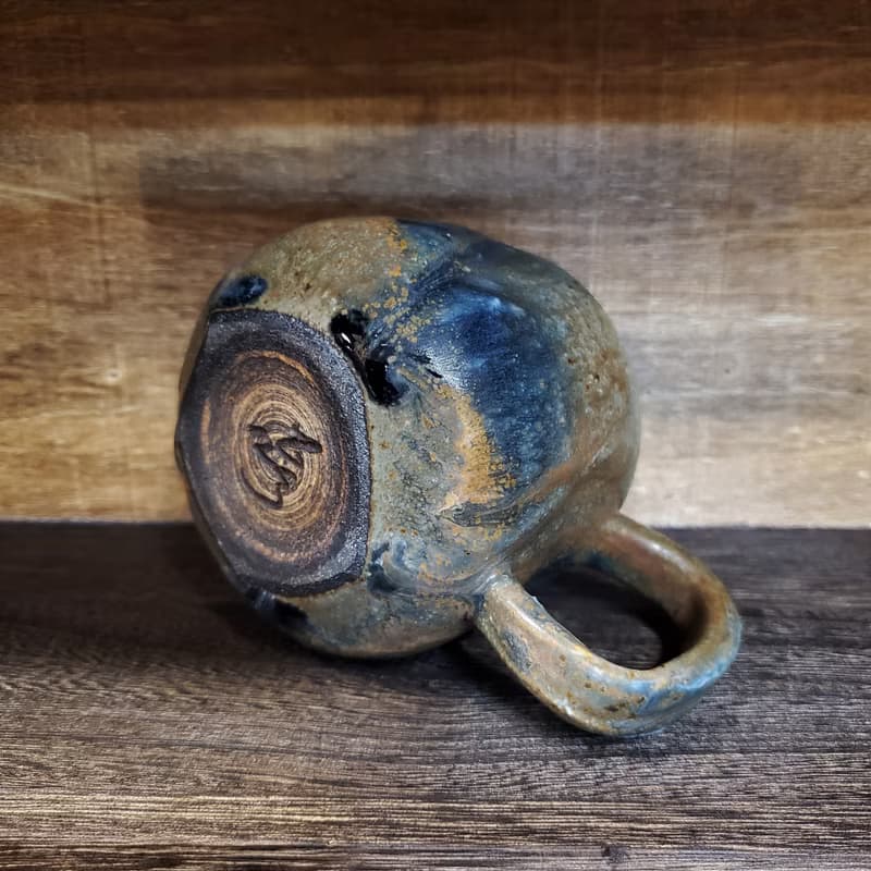 墨淵 / 草木灰釉馬克杯 / 咖啡杯