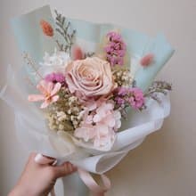 蒂芬妮早餐 / 單朵永生玫瑰 混合花束 / 花束 台中花店