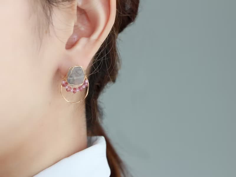 14kgf- sheer gray quartz & tourmaline wrap jewel pierced earrings