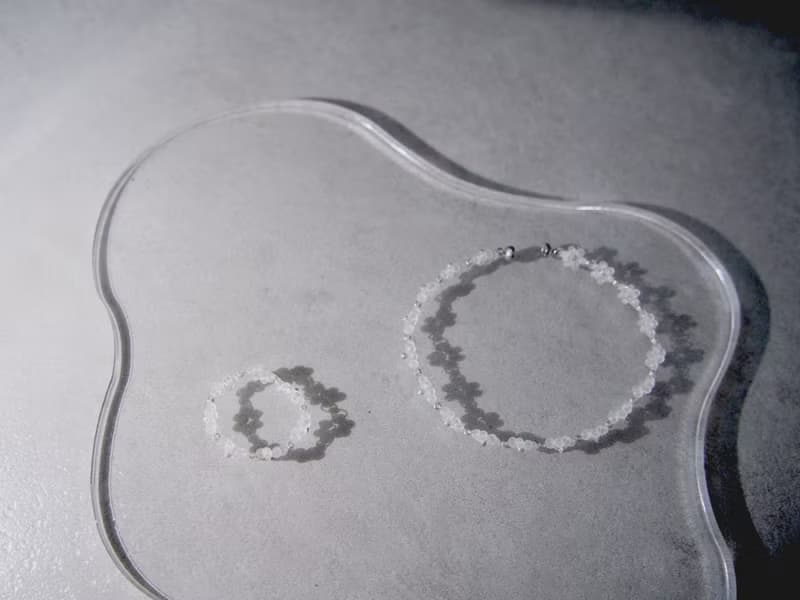 【セット】　ビーズブレスレットとビーズリング　　clear silver　　マグネット着脱　韓国