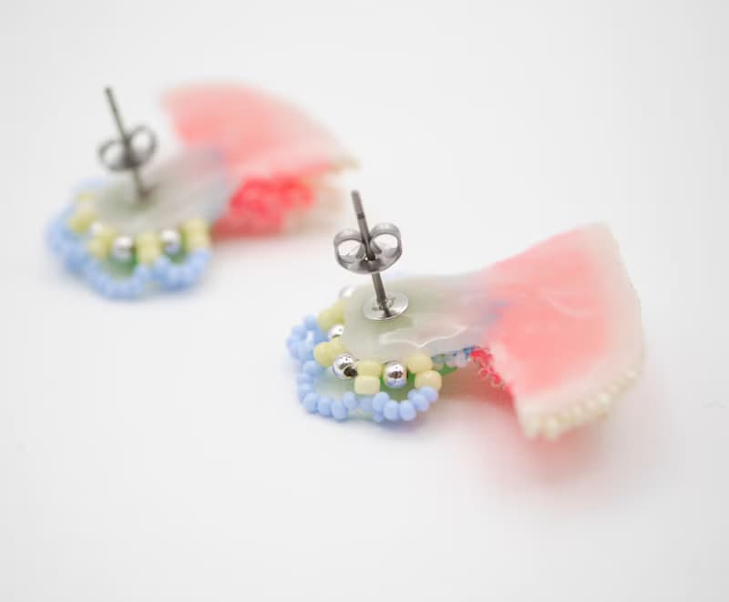 tsububu/ビーズ刺繍/微生物/ピアス/イヤリング/とんがりスカート