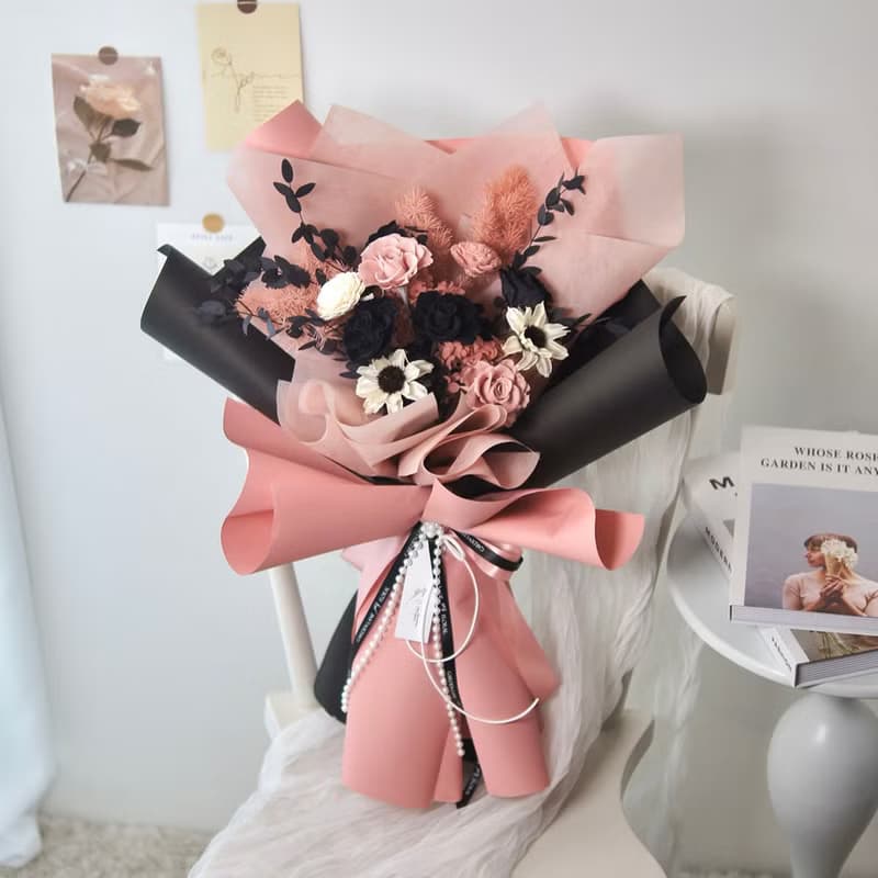 【艸弄Garden Lane Floral】Black Pink永生花束/求婚花束