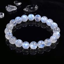 一圖一物│#583 9.5mm 冰透印度藍光月光石水晶手鍊 月亮石 愛情