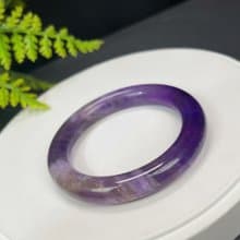 精品 紫色兔毛水晶手鐲 51+MM 冰透星光閃片 紫水晶圓條 熱情活力