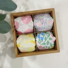 女寶款 四入圍兜禮盒・收涎・滿月・彌月禮盒
