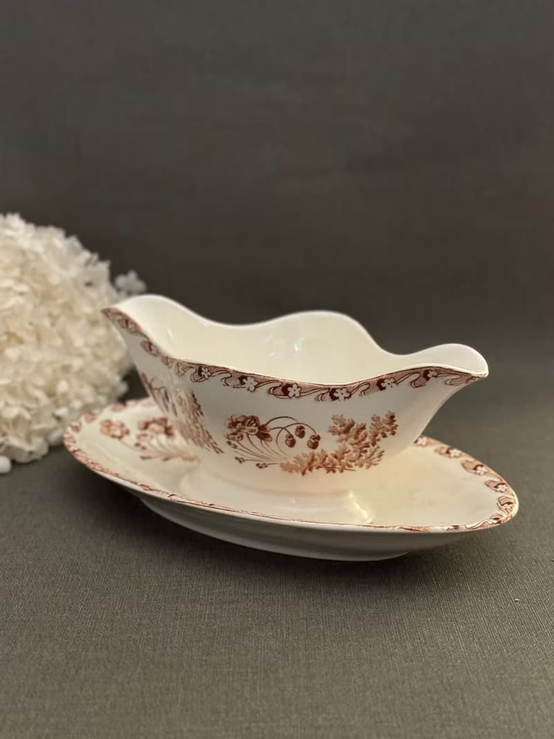 40182-稀有法國古董LONGWY棕褐色醬汁船CHARTRES model 系列