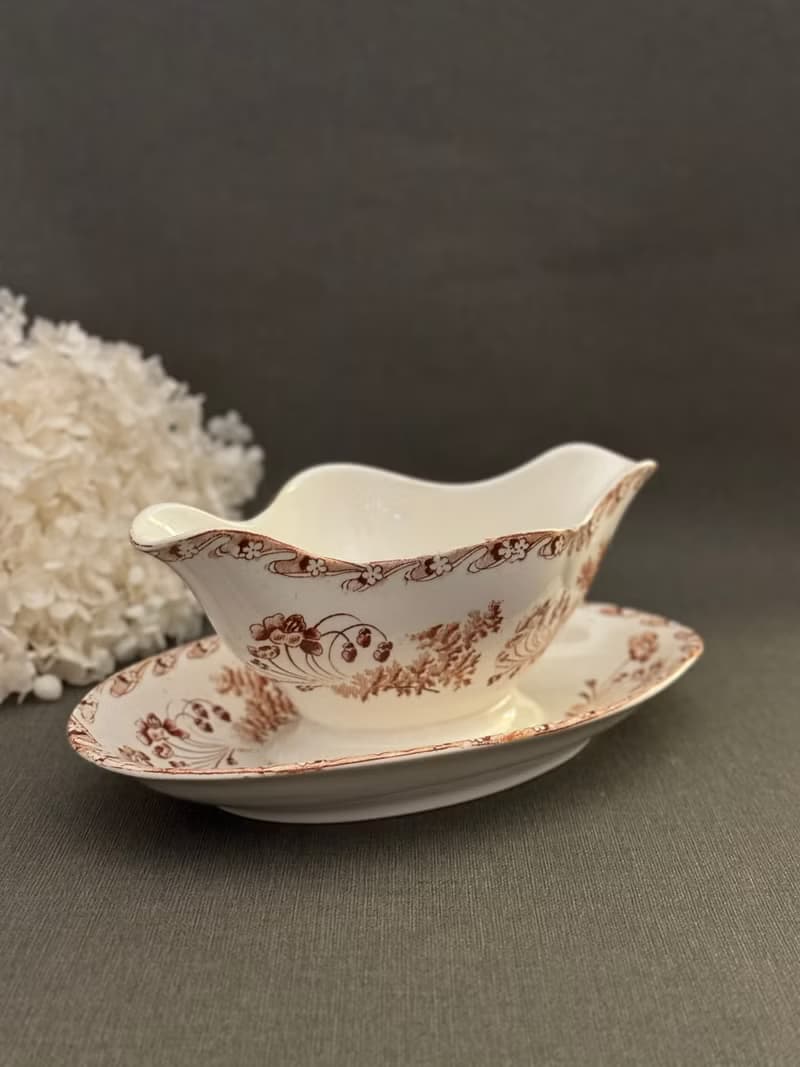 40182-稀有法國古董LONGWY棕褐色醬汁船CHARTRES model 系列