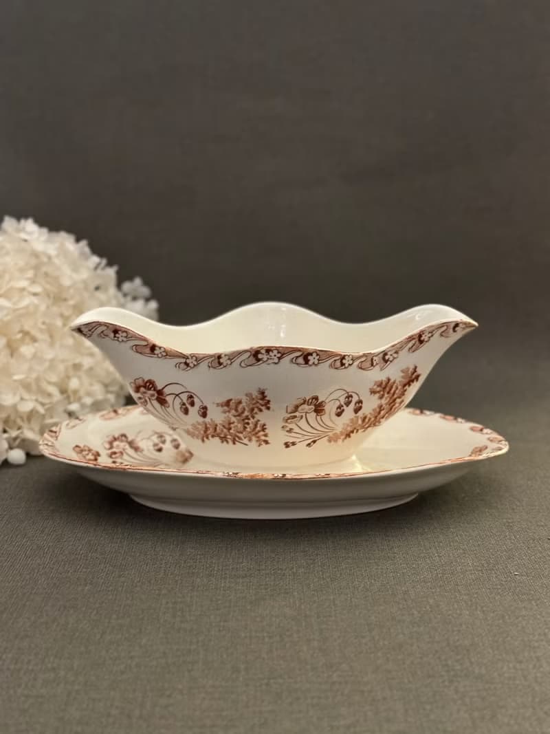 40182-稀有法國古董LONGWY棕褐色醬汁船CHARTRES model 系列