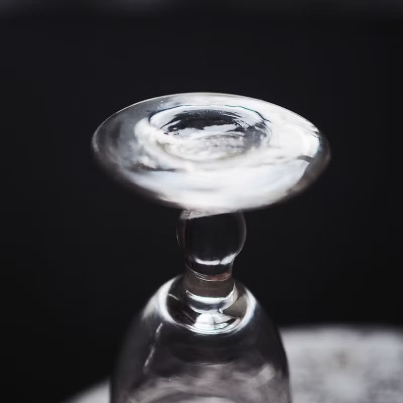 19世紀末法國古董 手工雕刻 吹製 玻璃高腳杯 (一件)