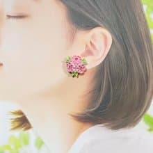 【大人可愛い】桜のピアス　華やか ピンクの桜    桜　桜咲く　イヤリング