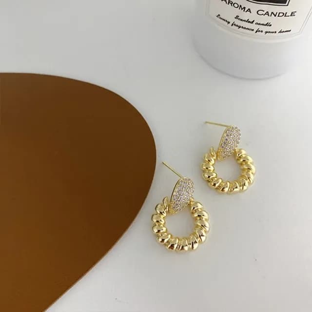 【Oni 歐妮】巴洛克金屬麻花鋯石 耳針穿式耳環耳釘耳骨環 耳飾925銀針(1對入)