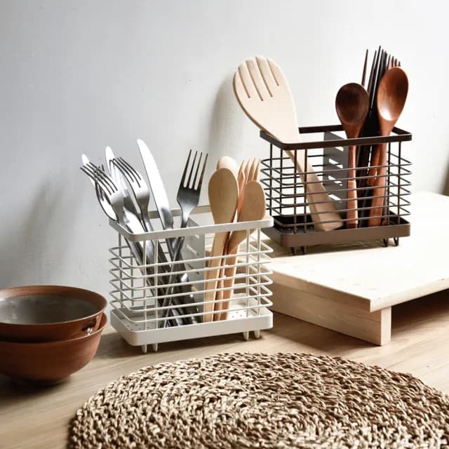 【Homely Zakka】日式簡約鐵藝可掛式筷子叉勺餐具分類瀝水籃/餐具收納架/置物架_2色任選(收納 瀝水 置物)  