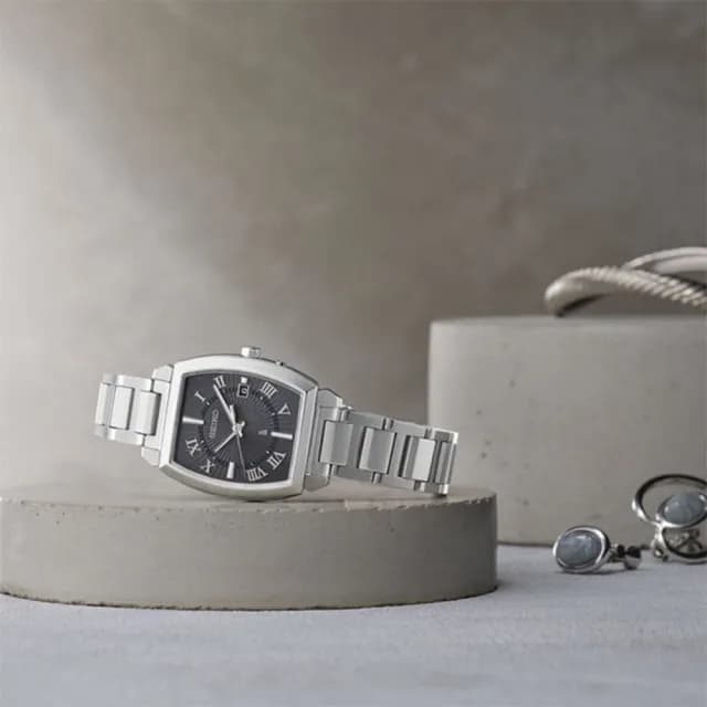 【SEIKO 精工】Lukia系列 電波 萬年曆 光動能腕錶 畢業禮物 送禮 推薦(SSQW059J/1B32-0AV0D)