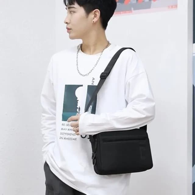 【米蘭精品】現貨秒發 側背包尼龍肩背包(多層防潑水輕便柔軟男女包包情人節生日父親節禮物74bb17)