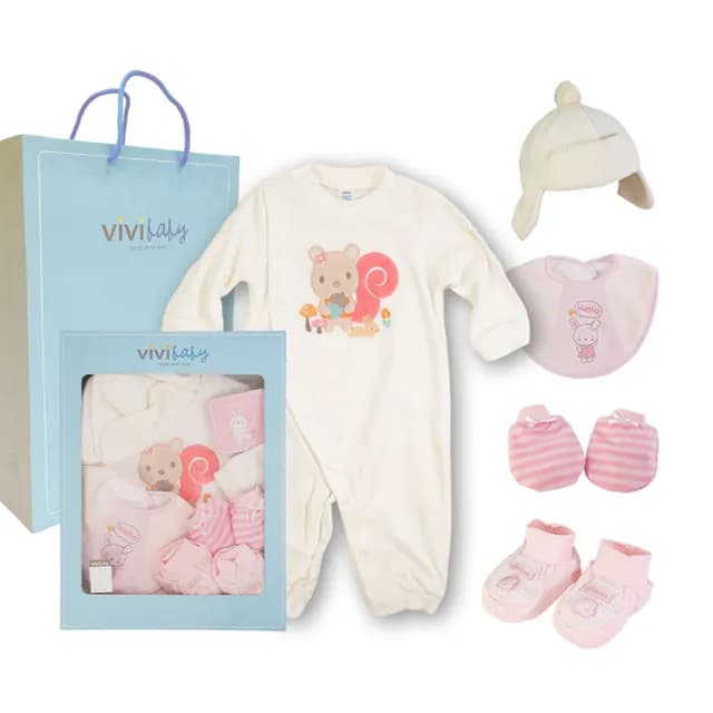 【VIVIBABY】新生兒禮盒 彌月禮盒 送禮自用 嬰兒禮盒(服飾 萬用夾 蓋毯 手搖圈 置物袋 睡袍 肚圍 防滑墊)