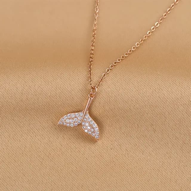 【Umi】韓式東大門簡約奢華時尚優雅百搭銀項鍊0166(閃耀鑲鑽浪漫人魚尾巴 韓劇 精緻情人節禮物)