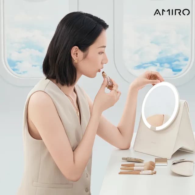 【AMIRO】覓光旅行化妝LED高清日光包包鏡(旅行化妝包/手拿包/化妝鏡/美妝鏡/隨身鏡/情人節禮物)