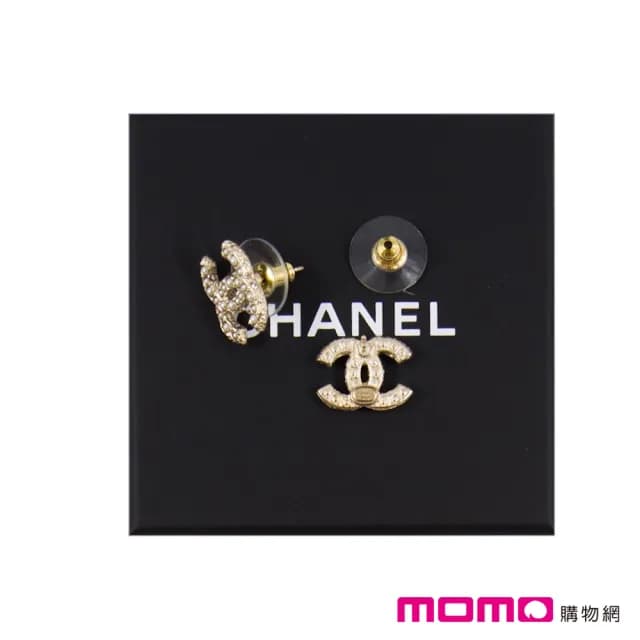 【CHANEL 香奈兒】針式耳環(經典雙C 大小珍珠 淡金)