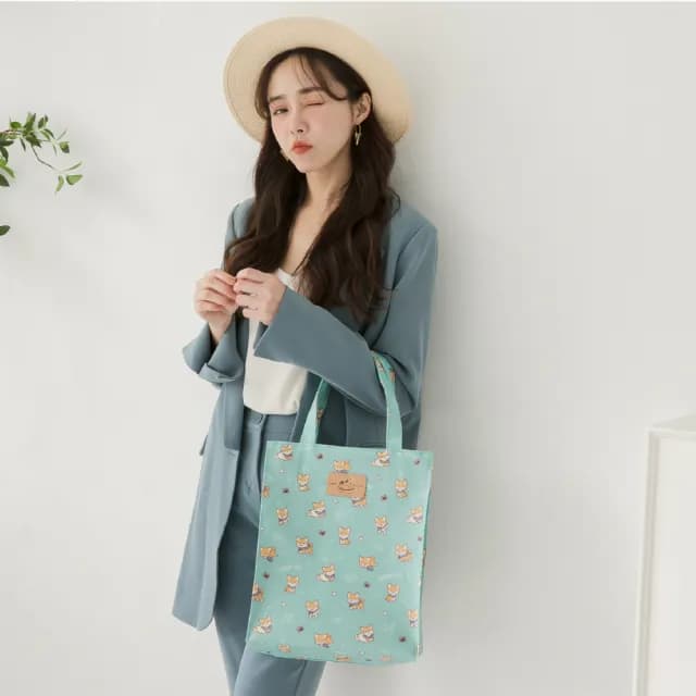 【uma hana】走走小八多用途可放各種A4的防水包 新A4手提袋(公事袋/文件袋/補習袋/萬用袋)