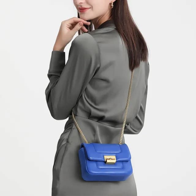 【MoonDy】情人節禮物 女生包包 包包 女士包包 鏈條包 小香風包包 2022新款 單肩包 腋下包小方包 雲朵包 斜