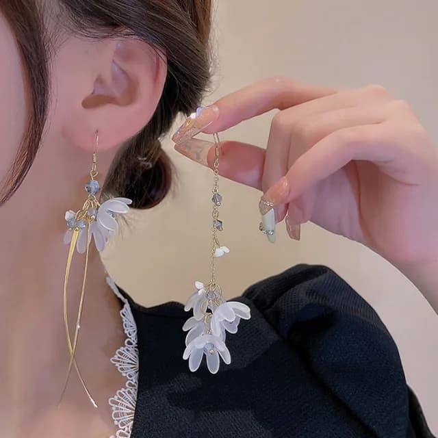 【BBHONEY】花漾• 不對稱長款花朵流蘇耳環 耳針(甜美韓風)