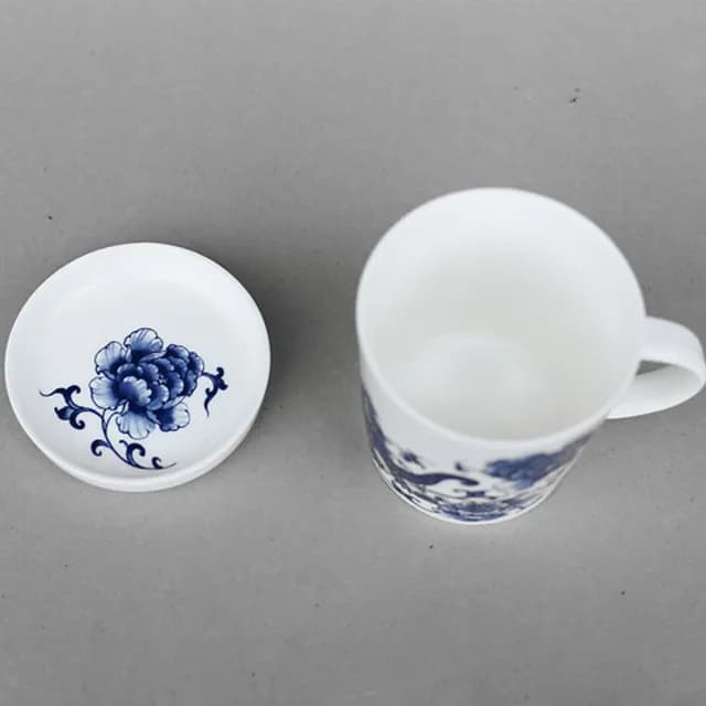 【青花皇后楊莉莉】生肖杯-豬(諸事平安)