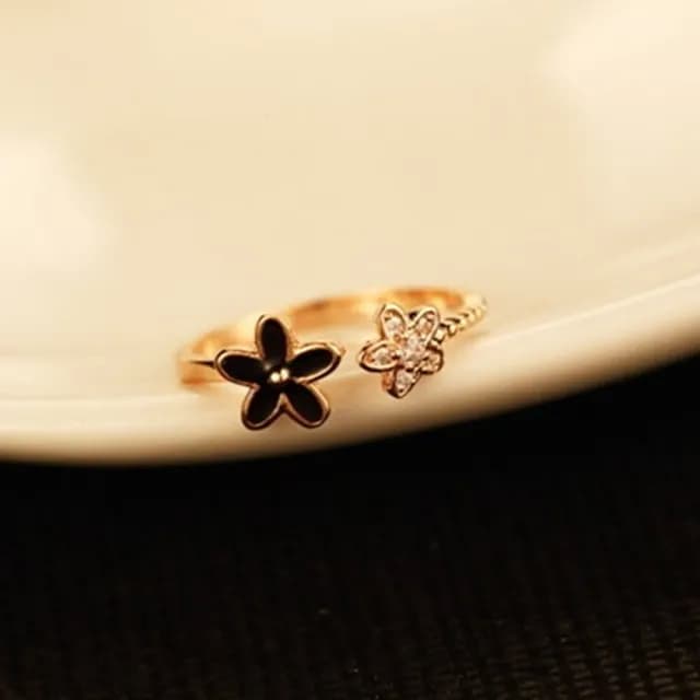 【米蘭精品】現貨+預購 玫瑰金戒指鑲鑽流行飾品(韓版優美茶花百搭七夕情人節生日聖誕節交換禮物73by53)